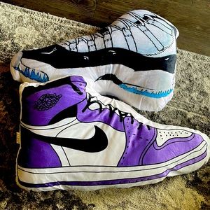 Sneaker pillows